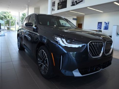 New 2026 BMW X3 xDrive30i w/ Premium Package AWD/4WD image 4