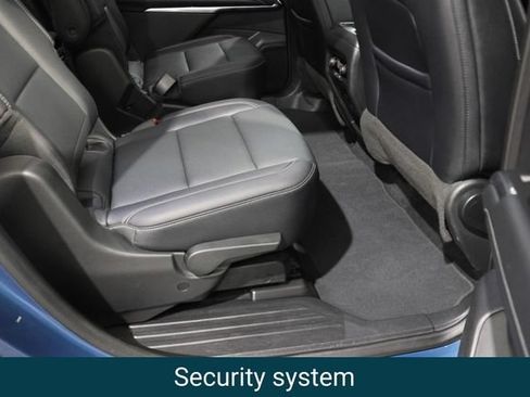 Certified 2025 Chevrolet Traverse LT AWD/4WD image 16
