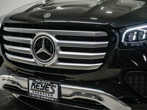 Used 2026 Mercedes-Benz GLS 450 4MATIC image 8