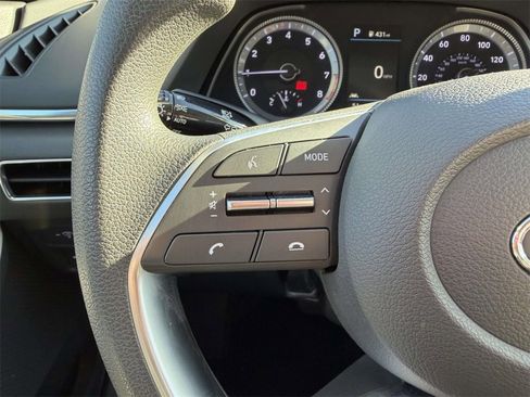 Used 2023 Hyundai Sonata SEL w/ Preferred Accessory Package image 10