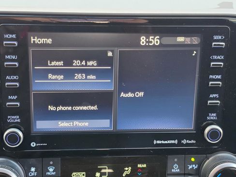 Used 2021 Toyota Highlander LE AWD/4WD image 11