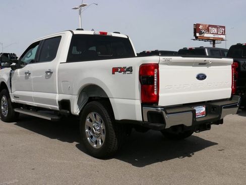 New 2026 Ford F250 Lariat w/ Chrome Package AWD/4WD image 7