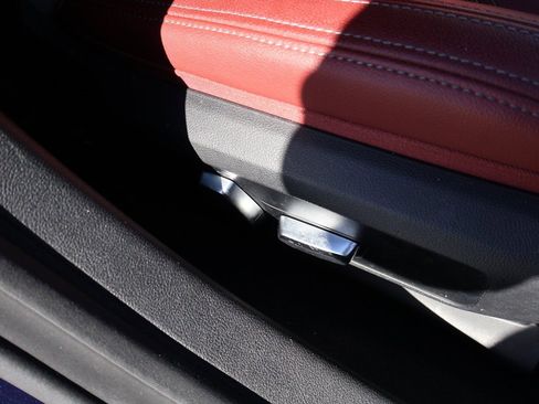 Used 2023 BMW i4 eDrive40 w/ M Sport Package image 38