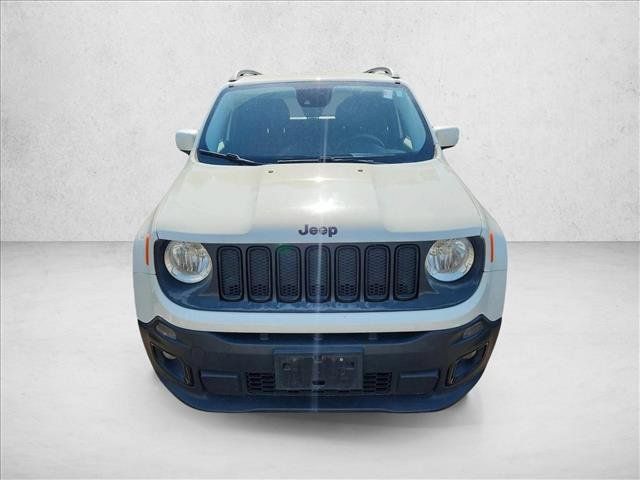 Used 2017 Jeep Renegade Altitude w/ Advanced Technology Group AWD/4WD image 14