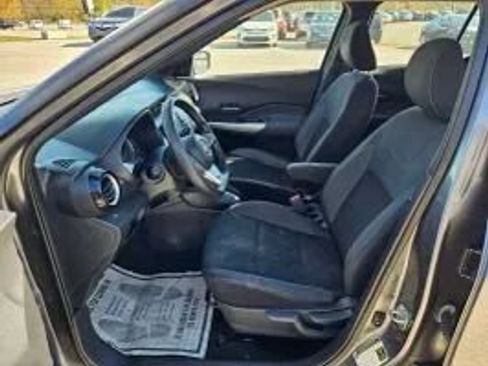 Used 2019 Nissan Kicks SV FWD image 13