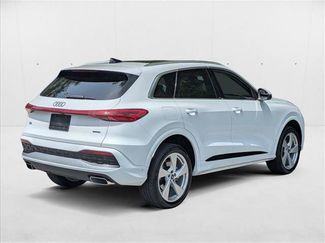 New 2025 Audi Q5 Premium Plus w/ Premium Plus video 2