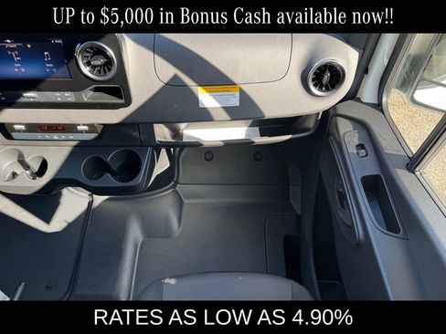 New 2026 Mercedes-Benz Sprinter 2500 image 17