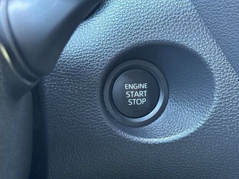 Certified 2024 Toyota Corolla Cross XLE w/ Convenience Package FWD image 21