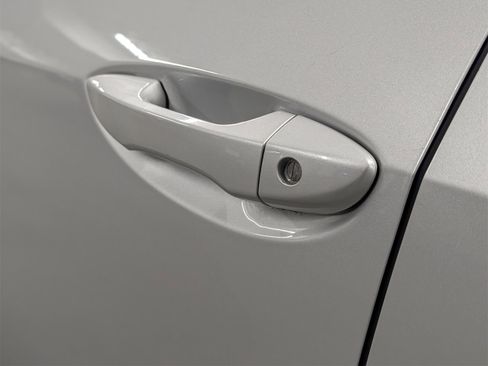 Used 2016 Toyota Corolla S image 12