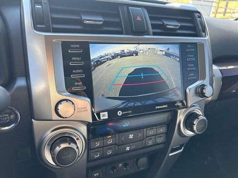 Used 2021 Toyota 4Runner Limited AWD/4WD image 17