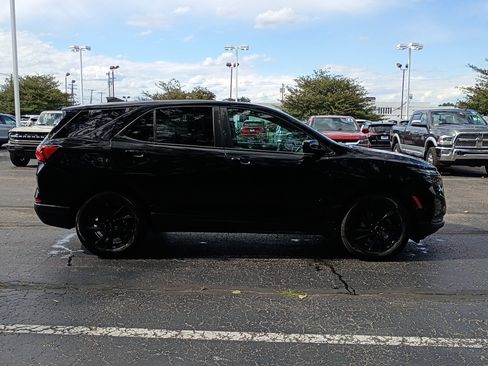 Used 2024 Chevrolet Equinox LS w/ LS Convenience Package FWD image 2