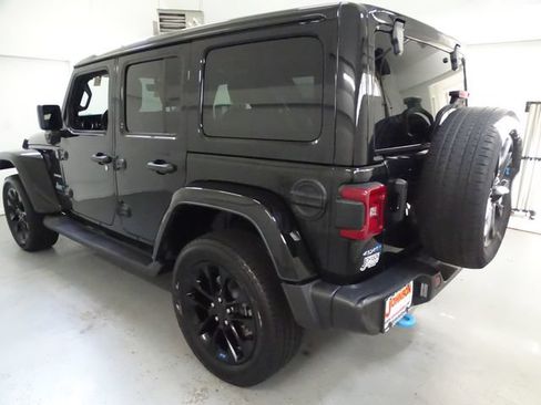 Certified 2023 Jeep Wrangler Unlimited Sahara w/ Cold Weather Group AWD/4WD image 20