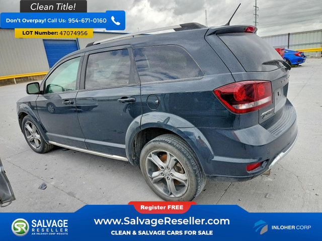Used 2017 Dodge Journey Crossroad FWD image 3