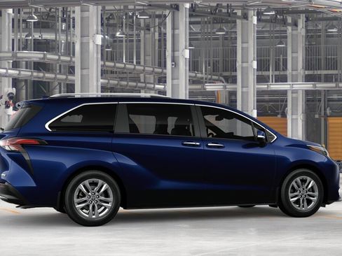 New 2026 Toyota Sienna Limited AWD/4WD image 11