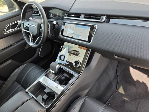 Used 2021 Land Rover Range Rover Velar S image 23