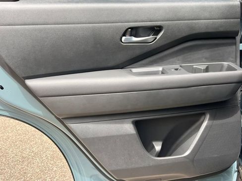New 2026 Nissan Pathfinder SL AWD/4WD image 38