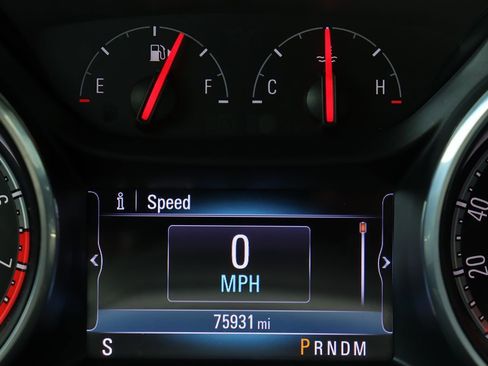 Used 2018 Buick Regal Essence w/ Driver Confidence Package #1 image 18