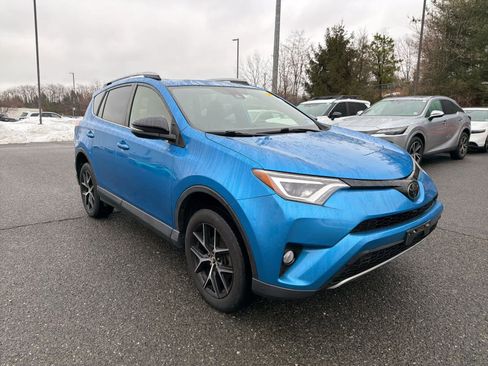 Used 2018 Toyota RAV4 SE w/ Power Extra Value Package image 7