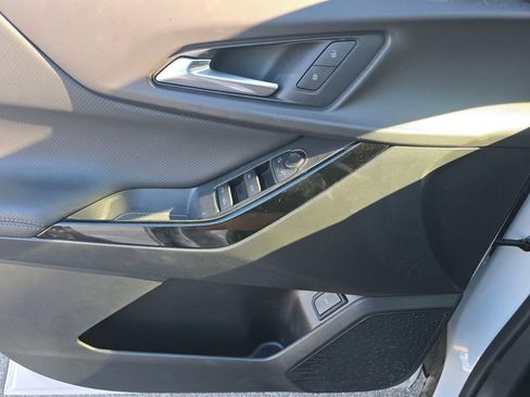 Used 2026 Chevrolet Equinox LT w/ Convenience Package II image 25