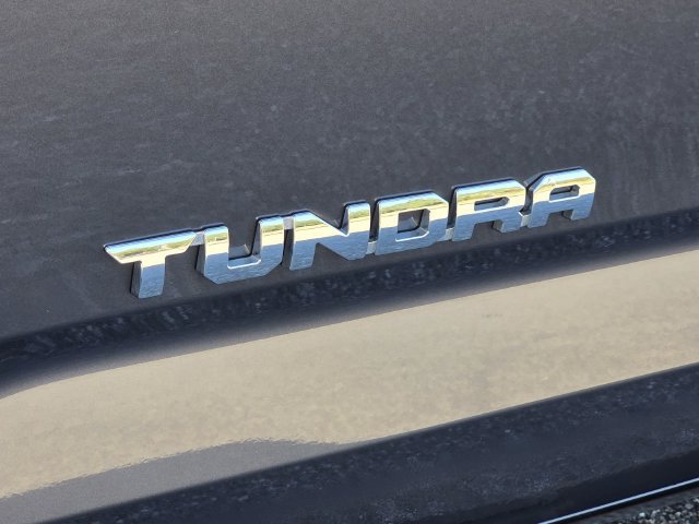 Used 2025 Toyota Tundra SR5 w/ SR5 Convenience Package AWD/4WD image 31