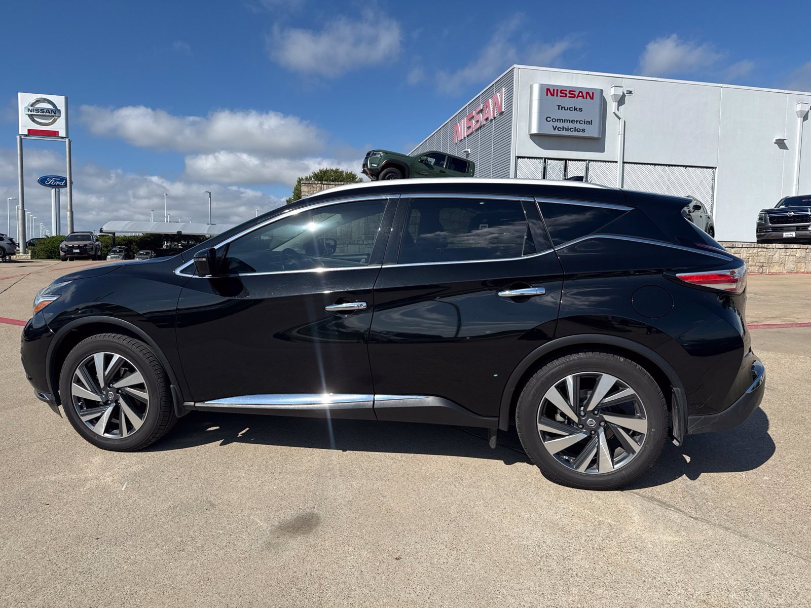 Used 2018 Nissan Murano Platinum w/ Cargo Package FWD image 8