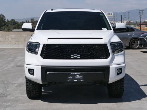 Used 2019 Toyota Tundra Limited w/ Limited Premium Package AWD/4WD image 9