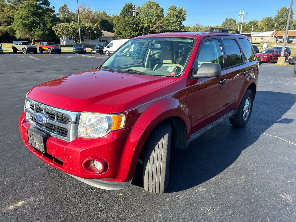 Used 2011 Ford Escape XLT w/ 201A Rapid Spec Order Code AWD/4WD image 3