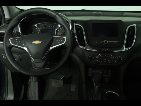 Used 2023 Chevrolet Equinox LT image 15