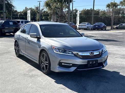 Used 2016 Honda Accord Sport image 2