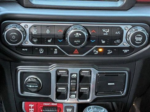 Used 2018 Jeep Wrangler Unlimited Rubicon AWD/4WD image 21