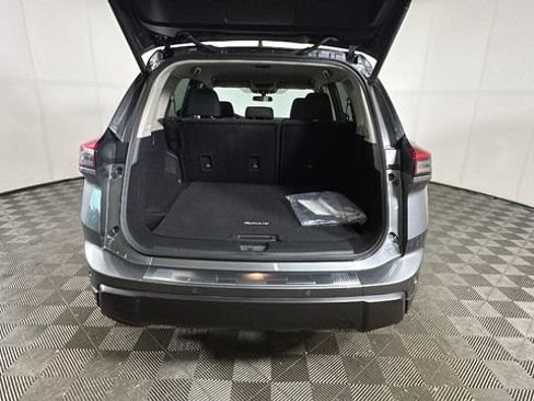 Certified 2026 Nissan Rogue SV AWD/4WD image 27