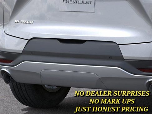 New 2026 Chevrolet Blazer LT image 14
