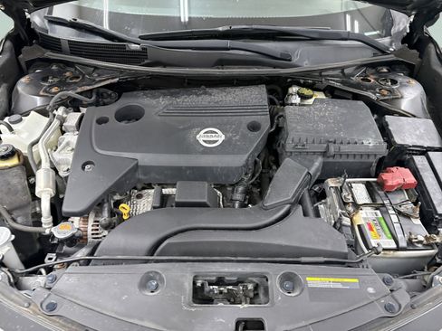 Used 2014 Nissan Altima 2.5 SL w/ Moonroof Package image 7