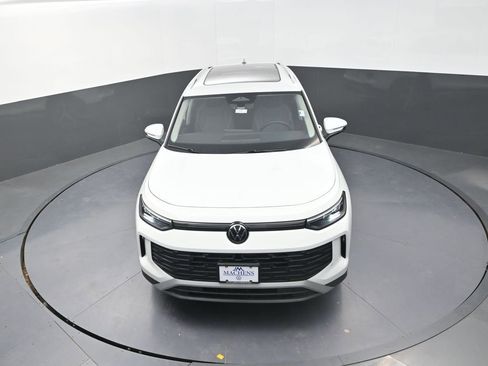 New 2026 Volkswagen Tiguan SE image 14