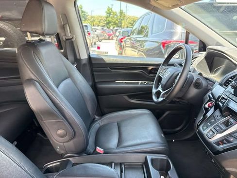 Used 2023 Honda Odyssey Touring image 9