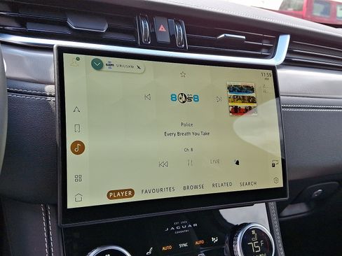 Certified 2025 Jaguar F-PACE R-Dynamic S image 19