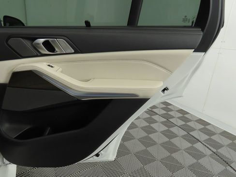 Certified 2023 BMW X5 xDrive45e w/ Executive Package image 27