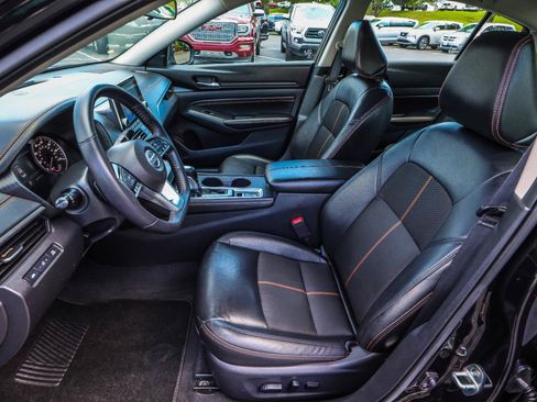 Used 2021 Nissan Altima 2.5 SR w/ SR Premium Package AWD/4WD image 38