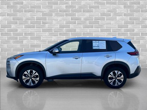 Used 2023 Nissan Rogue SV AWD/4WD image 2