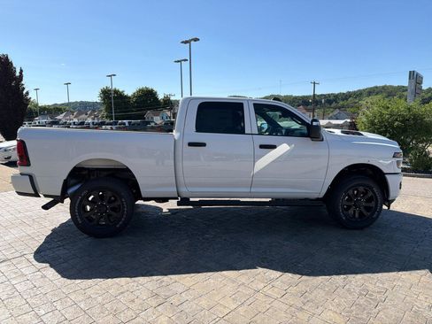 New 2026 RAM 2500 Tradesman AWD/4WD image 9