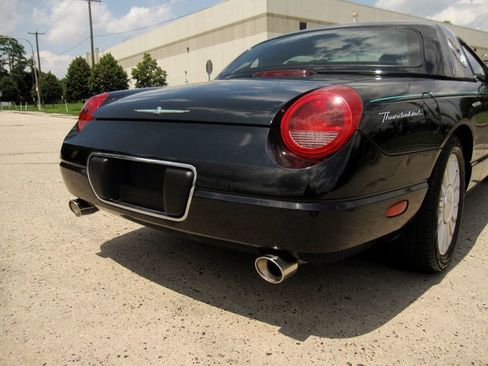 Used 2002 Ford Thunderbird image 15