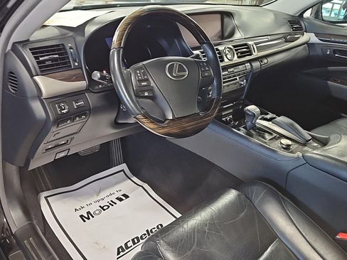 Used 2014 Lexus LS 460 w/ Comfort Package RWD image 11