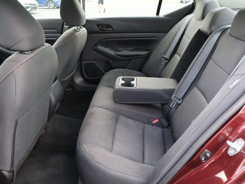 Used 2025 Nissan Altima 2.5 SV FWD image 22