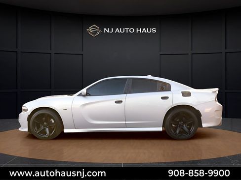 Used 2022 Dodge Charger GT RWD image 7