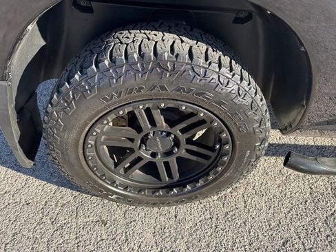 Used 2016 RAM 1500 Express image 18