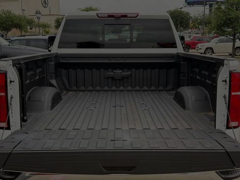 Used 2025 Chevrolet Silverado 2500 LTZ w/ LTZ Plus Package AWD/4WD image 23