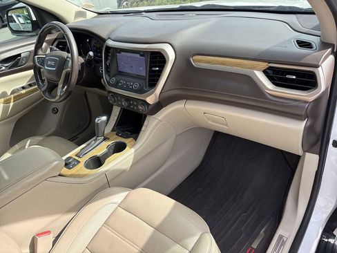 Used 2018 GMC Acadia Denali w/ Technology Package AWD/4WD image 30