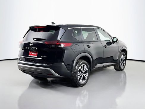Used 2022 Nissan Rogue SV AWD/4WD image 5