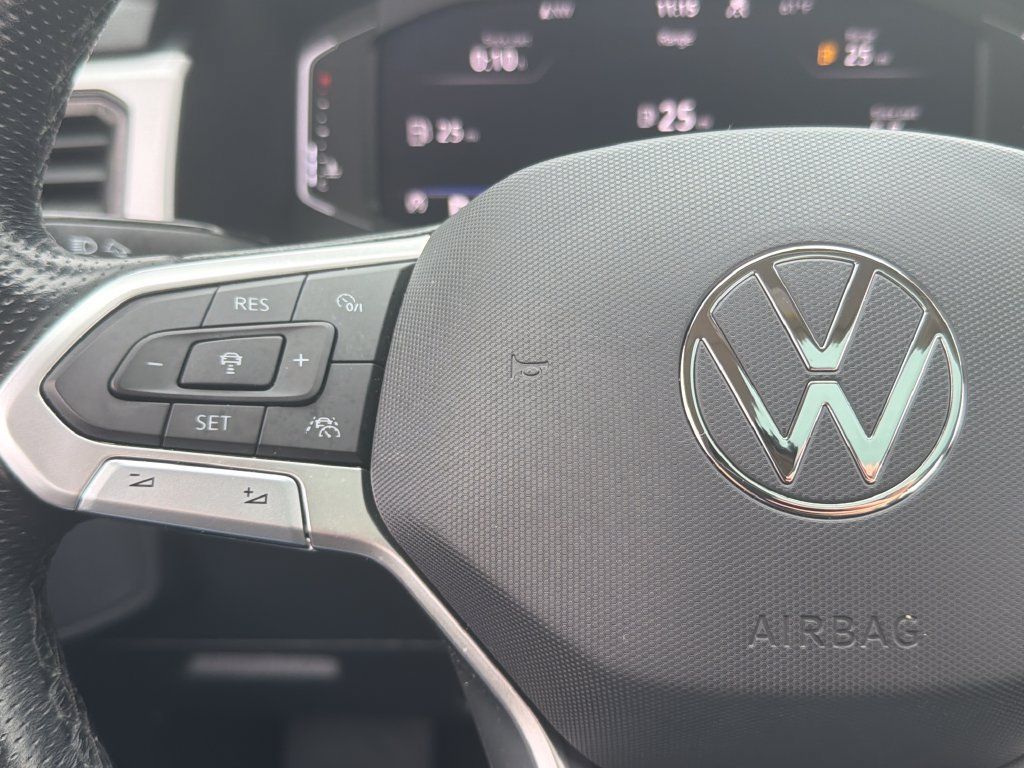 Used 2023 Volkswagen Atlas SEL Premium AWD/4WD image 14