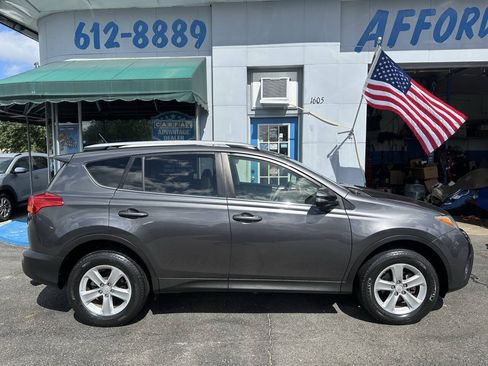 Used 2014 Toyota RAV4 XLE FWD image 5